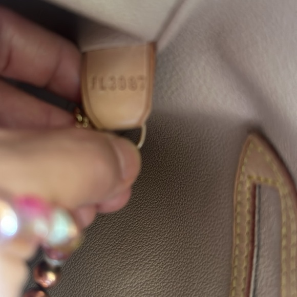 Louis Vuitton bucket bag - Picture 4 of 5